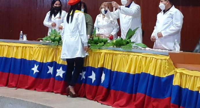 Universidad de la Salud gradúa 60 nuevos profesionales en Monagas