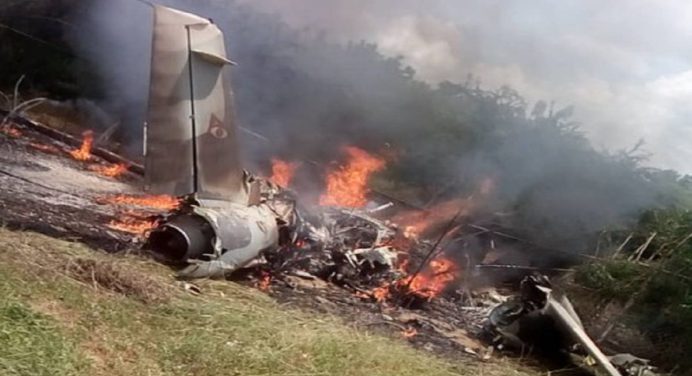 Avión militar se estrella en el Zulia y resultan heridos sus tripulantes