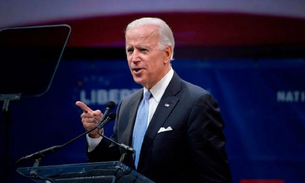 Biden anuncia envío a Ucrania de más artillería, municiones y misiles