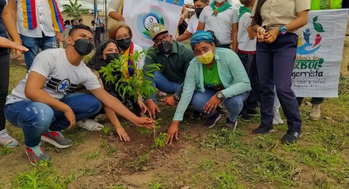 En la U.E. Mario Briceño Iragorry instruyen a niños a conservar el ambiente