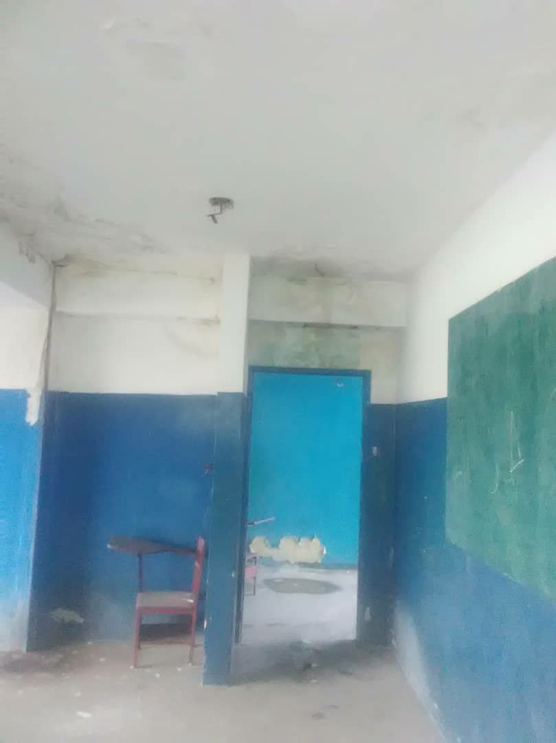 filtraciones y banos colapsados afectan a la escuela tecnica felix angel losada laverdaddemonagas.com photo1654545450
