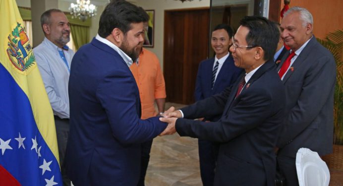 Gobernador Ernesto Luna sostuvo encuentro comercial con embajador de Vietnam