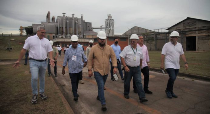 Gobernador resalta producción de almidón de la Agroindustrial Mandioca