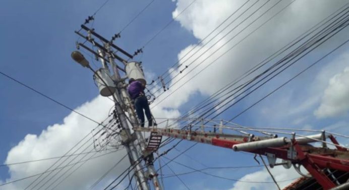 Habitantes de Maturín denuncian falta de mantenimiento en el servicio eléctrico