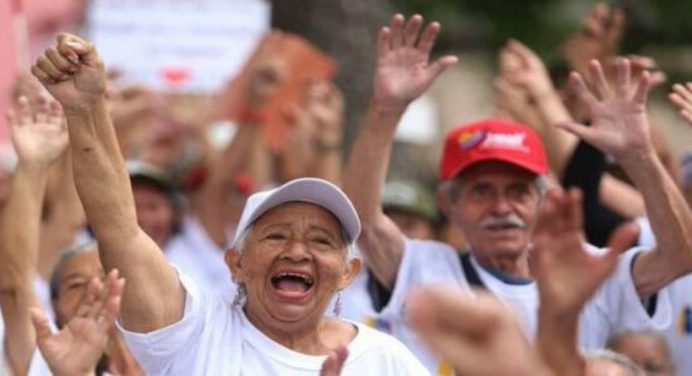 Inicio pago de «amor mayor» a través de la Plataforma Patria