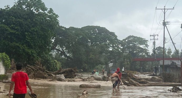 Lluvias en Mérida dejan 100 familias afectadas