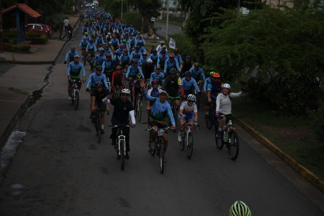 luna y fuentes celebran dia mundial del ambiente con rodada ciclistica 18k laverdaddemonagas.com whatsapp image 2022 06 05 at 2.52.47 pm 1