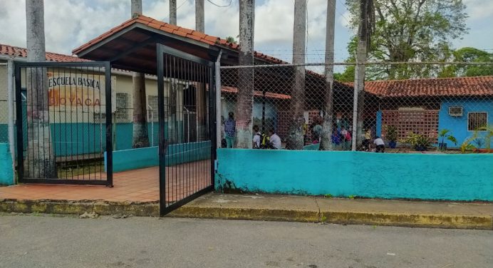 Más de 400 alumnos afectados por filtraciones en la E.B. Boyacá