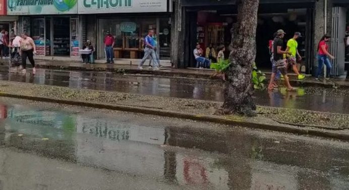 Maturineses afirman que pagar con bolívares es más barato