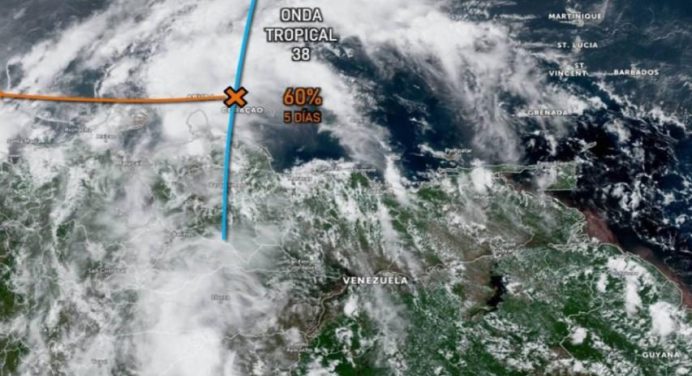 Onda tropical puede afectar como ciclón al Caribe y parte de Venezuela