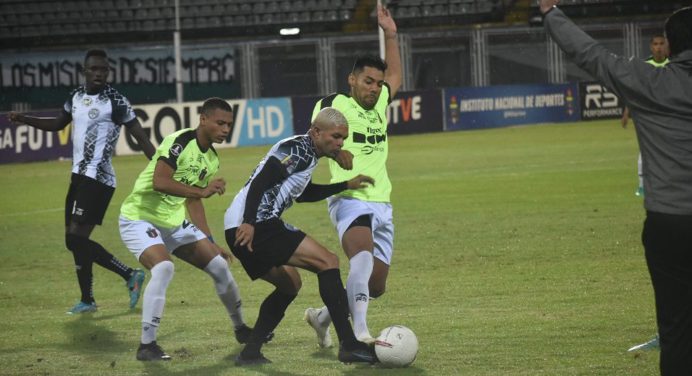 ¡Otra vez! Monagas SC no pudo con Zamora y cayó en Barinas