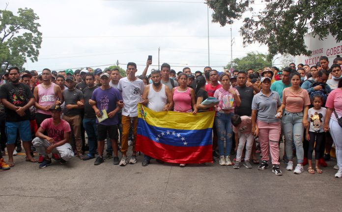 venezolana muere en la caravana migrante que se dirige hacia estados unidos laverdaddemonagas.com caravana3