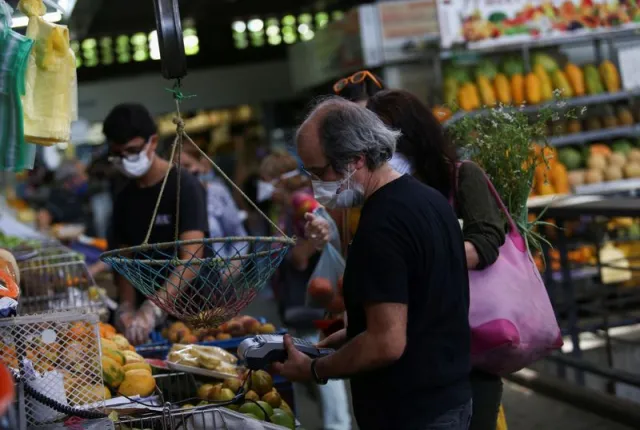 20 de hogares en venezuela recibe remesas por el orden de los 157 dolares laverdaddemonagas.com dolar3
