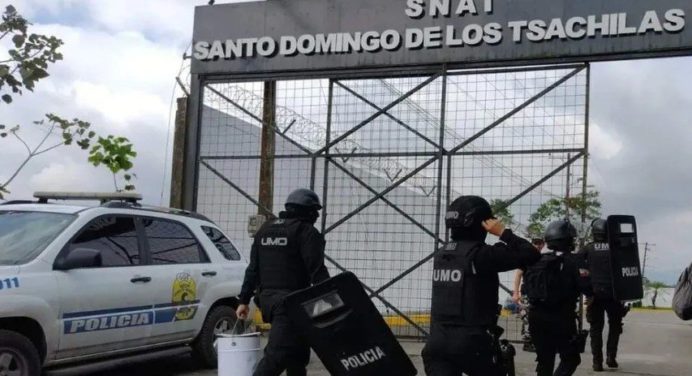 Al menos 13 muertos y 2 heridos dejó riña en una cárcel de Ecuador