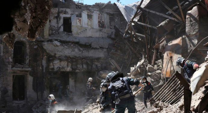 Ataques rusos en la región de Donetsk deja seis civiles muertos y 21 heridos