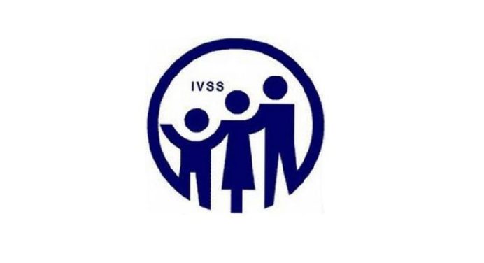 Mira cuántas semanas debes cotizar para recibir tu pensión por el Ivss