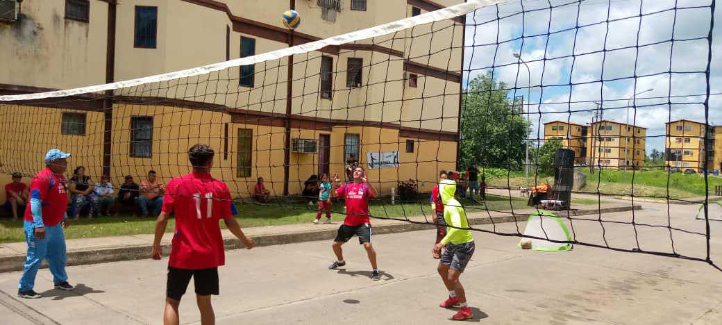 comunidad de roraima disfruto jornada deportiva en maturin laverdaddemonagas.com voleibol1