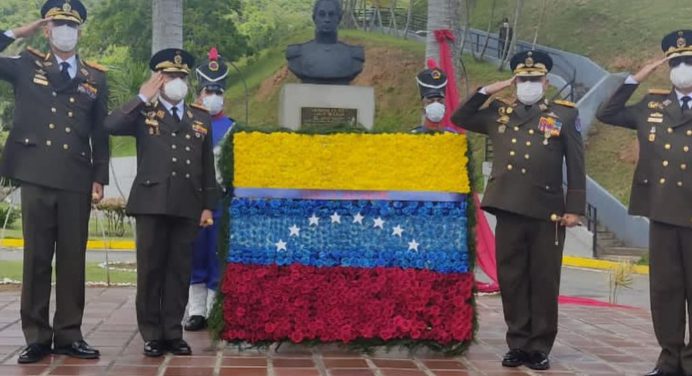 Ejército Bolivariano conmemora 239 Aniversario del Natalicio del Libertador