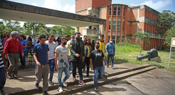 Gobernador Luna creará comisión para mejorar sede de la UDO