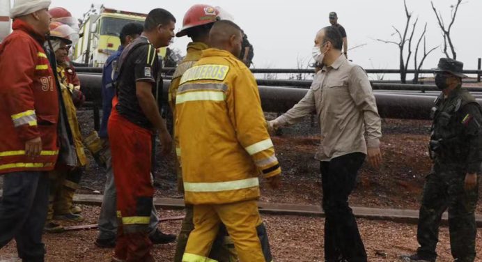 Incendio en el gasoducto en Aguasay fue provocado, informó ministro de Petróleo