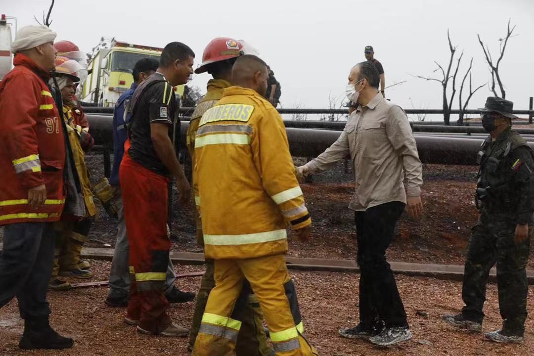 Incendio en el gasoducto en Aguasay fue provocado, informó ministro de Petróleo