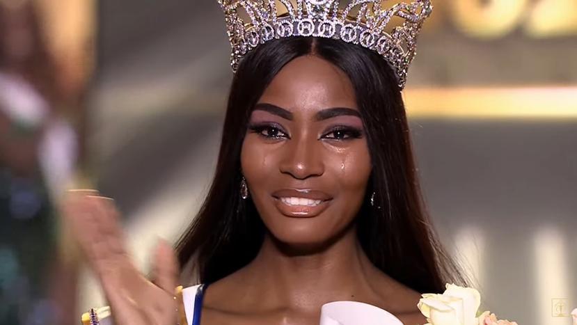 Lalela Mswane, representante de Sudáfrica, se corona como Miss Supranational 2022
