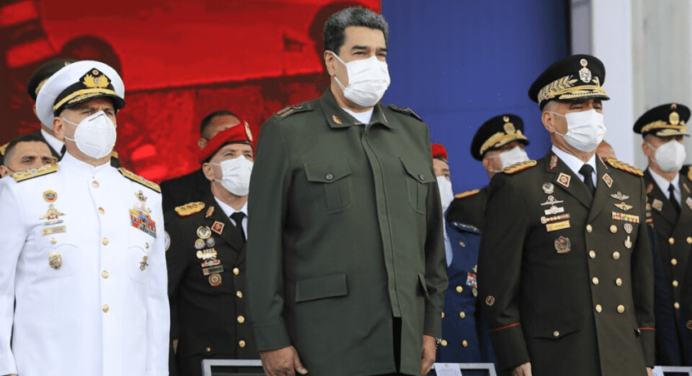 Maduro alerta a la FANB de conspiraciones desde Bogotá con «terroristas y traidores venezolanos»