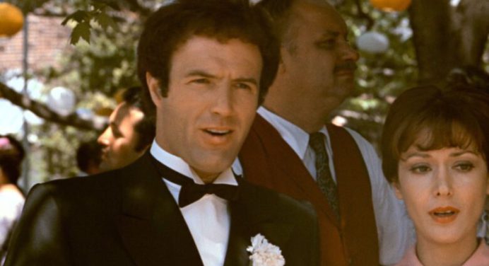 Muere el actor James Caan famoso por su papel de Sonny Corleone en «El Padrino»