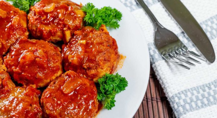 ¡Sencillo! Prepara unas albóndigas en salsa de tomate en tan solo pocos minutos