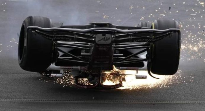 ¡Terrible! Así fue el accidente que sufrió Guanyu Zhou en la F1 (Video)