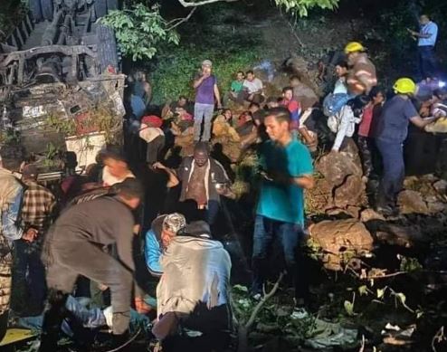 ¡Tragedia! 13 venezolanos fallecidos en caída de bus al abismo en Nicaragua