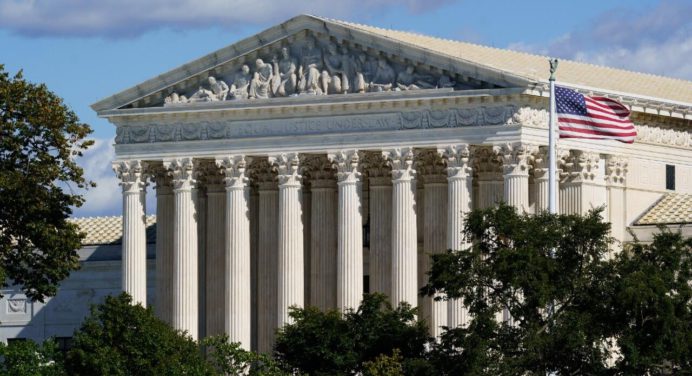 Tribunal Supremo de Texas restaura ley de 1925 que prohíbe el aborto￼￼