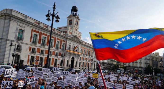 Venezolanos se beneficiarán de empleos para extranjeros en España