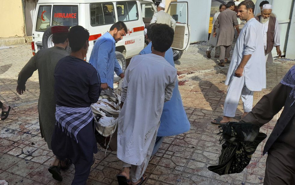 al menos 21 muertos atentados en una mezquita de afganistan laverdaddemonagas.com 1633696363 946047 1633696596 album normal