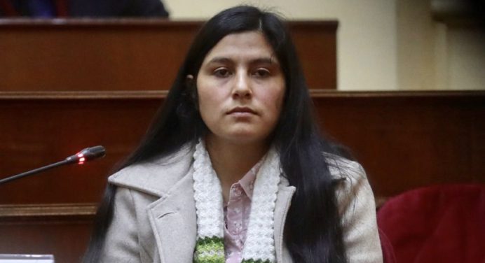 Cuñada de Pedro Castillo se entrega a la fiscalía peruana