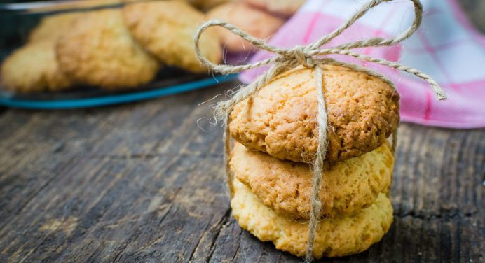 ¡Deliciosas! Elabora unas galletas de coco en solo 3 pasos para merendar