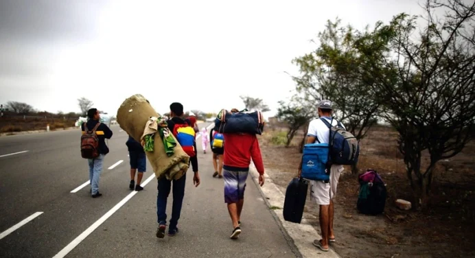 Detienen en Honduras a coyote con 15 migrantes venezolanos