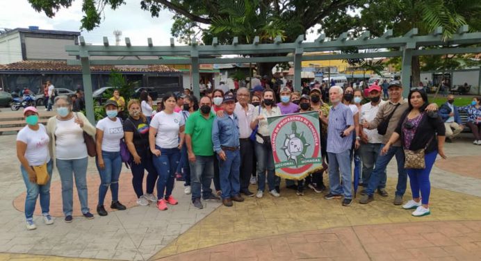Docentes marcharon en Maturín exigiendo el pago del bono vacacional