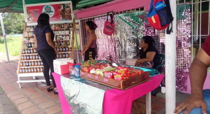 Dulceros de El Corozo piden ayuda para reactivar negocios