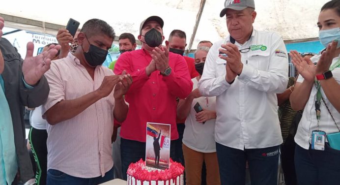En Zamora recordaron al expresidente Hugo Chávez en su natalicio