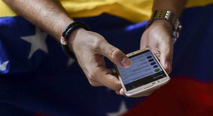 Encuestadora: 40% de los venezolanos se informa sobre política en Instagram