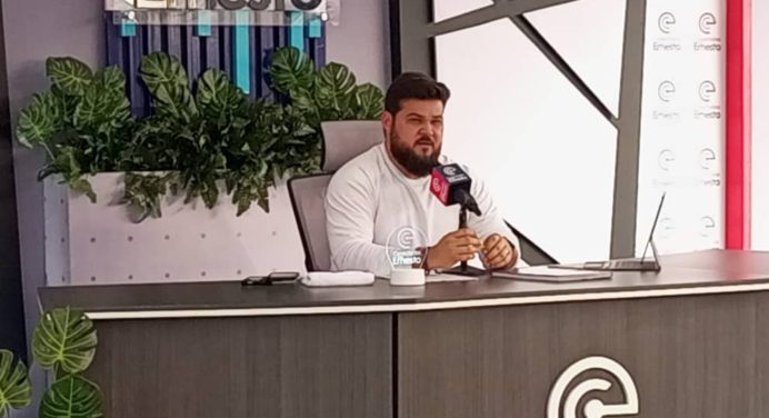 Gobernador Luna garantiza atención a familia afectada por incendio en Las Garzas