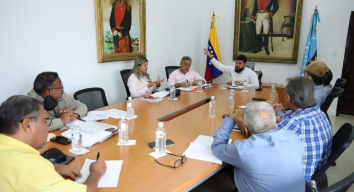 Luna evalúa avances de la recuperación del servicio de agua potable en Maturín