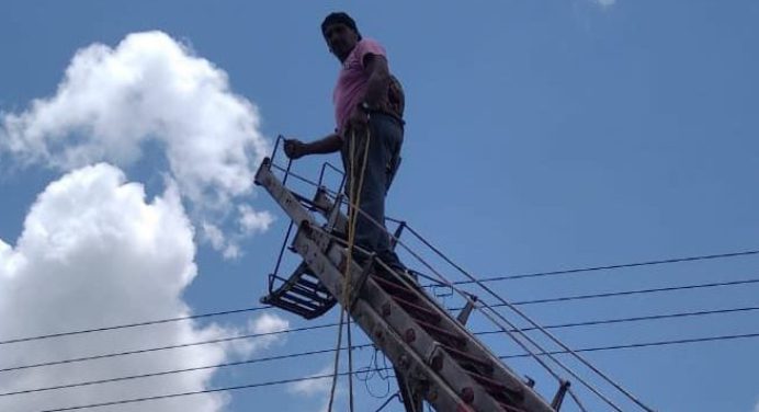 Luna y Tillero potencian el alumbrado público en el casco central de Morón