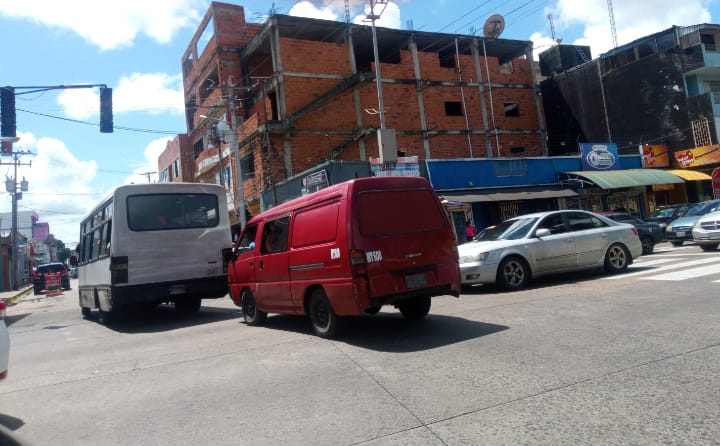 maturin sufrio colapso vehicular por la marcha la manana de este viernes laverdaddemonagas.com buses0