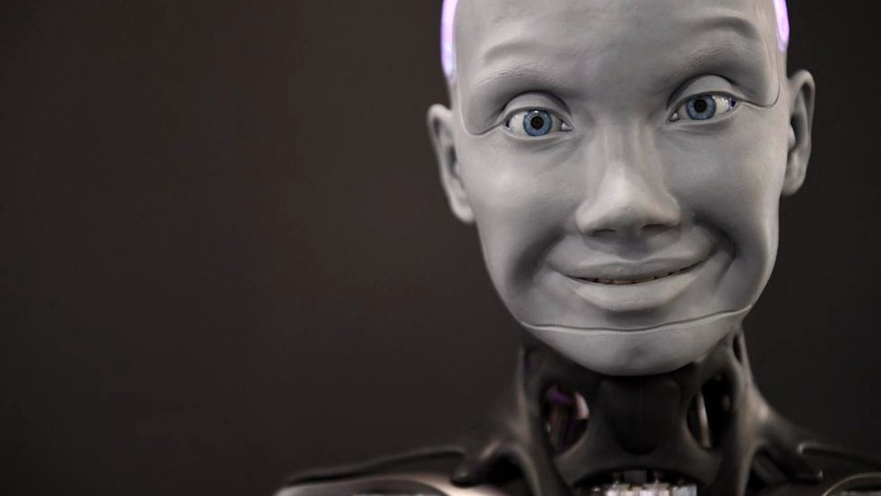 Muestran avances en la interacción del robot humanoide Ameca