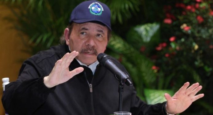 Ortega critica a Fernández y le insta a liberar avión venezolano-iraní