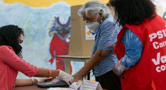 PSUV convoca a elección de 46 mil jefes de comunidad este sábado