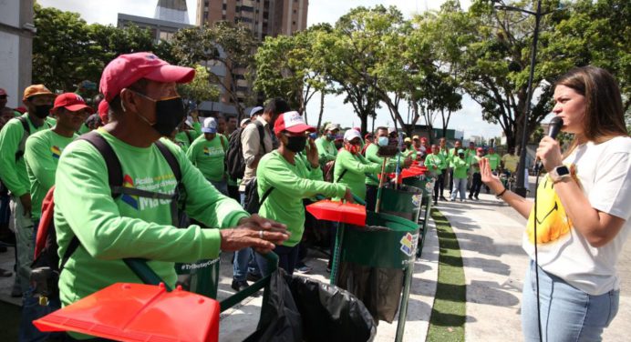 535 trabajadores de barrido manual de Maturín reciben uniformes