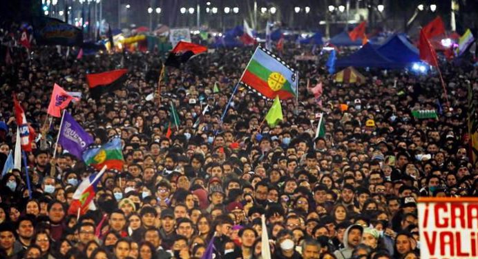 Plebiscito en Chile: Acto masivo cerró campaña a favor de una nueva Constitución